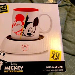 Disney coffee cup and warmer